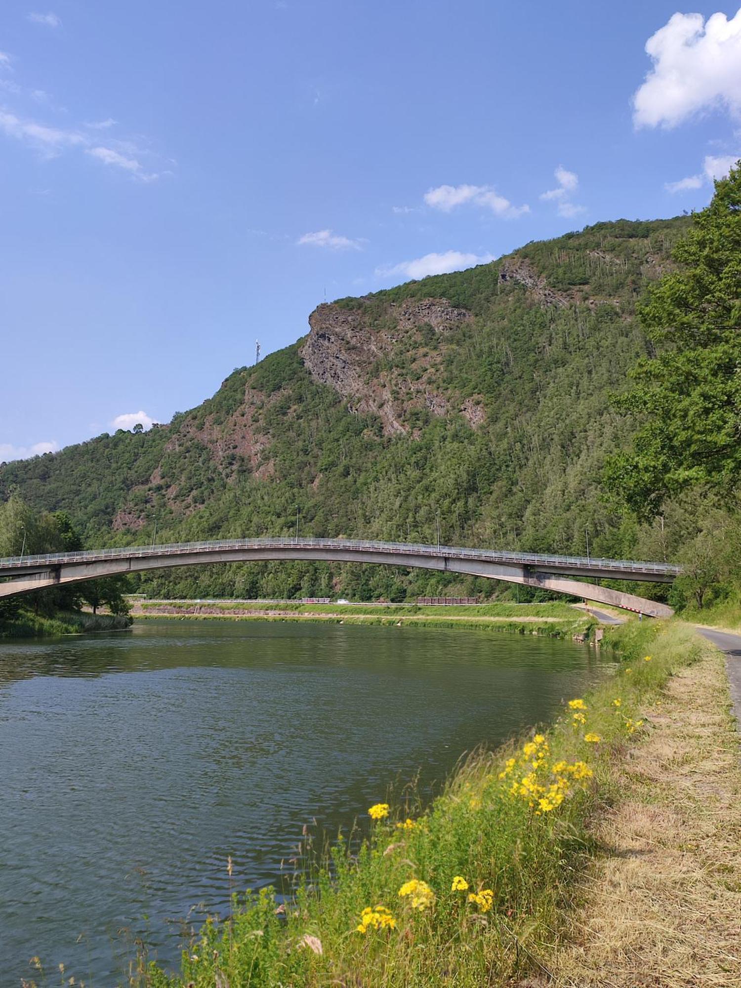 Entre Meuse Et Foret Revin  Ngoại thất bức ảnh
